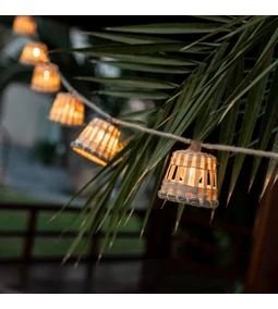 Nyári kerti lámpa körkép