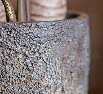 barna kaspó pottery pots